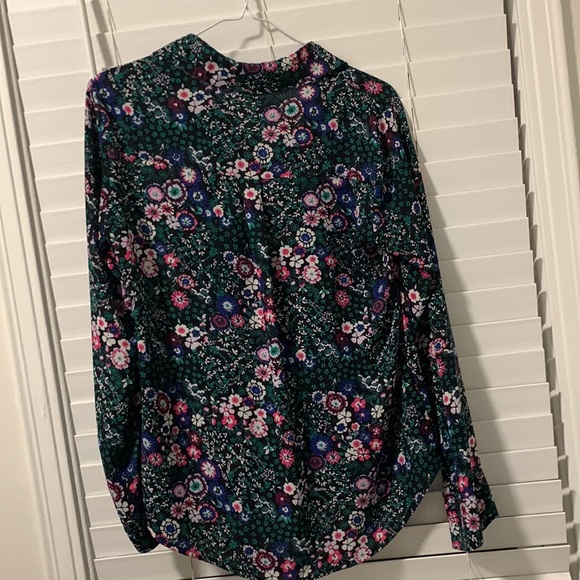 Express patterned blouse size small - Picture 6 of 6